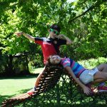 enfant, jardin, arbre