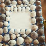 On vous montre comment faire un tableau avec des coquillages