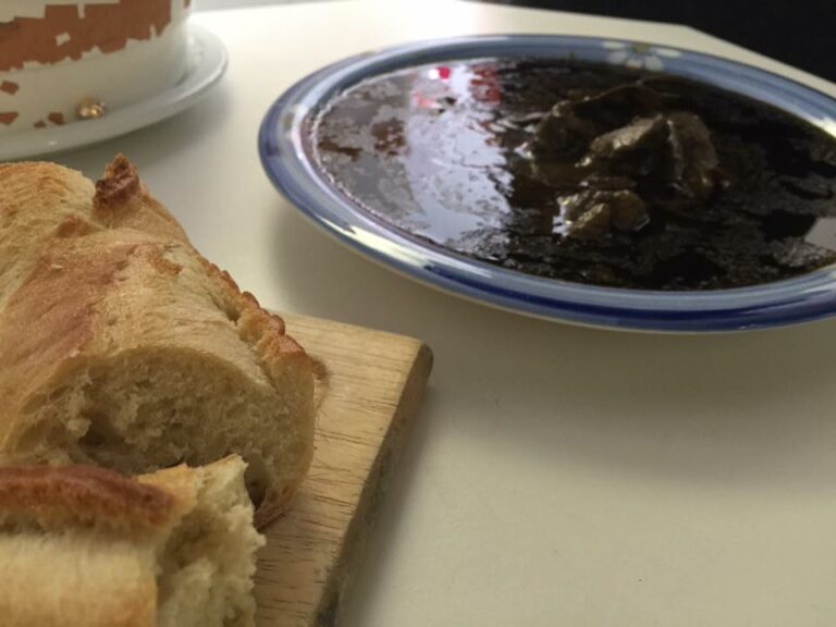 La recette détaillée pour réussir votre Mloukhiya tunisienne : une recette facile pour une très bonne mloukhia (étapes avec photos et vidéo)