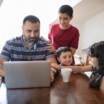 Programme type de vacances à la maison